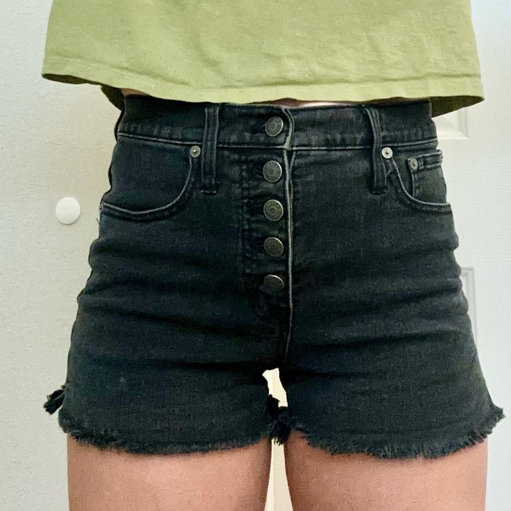 Madewell Fitted Black Denim Shorts